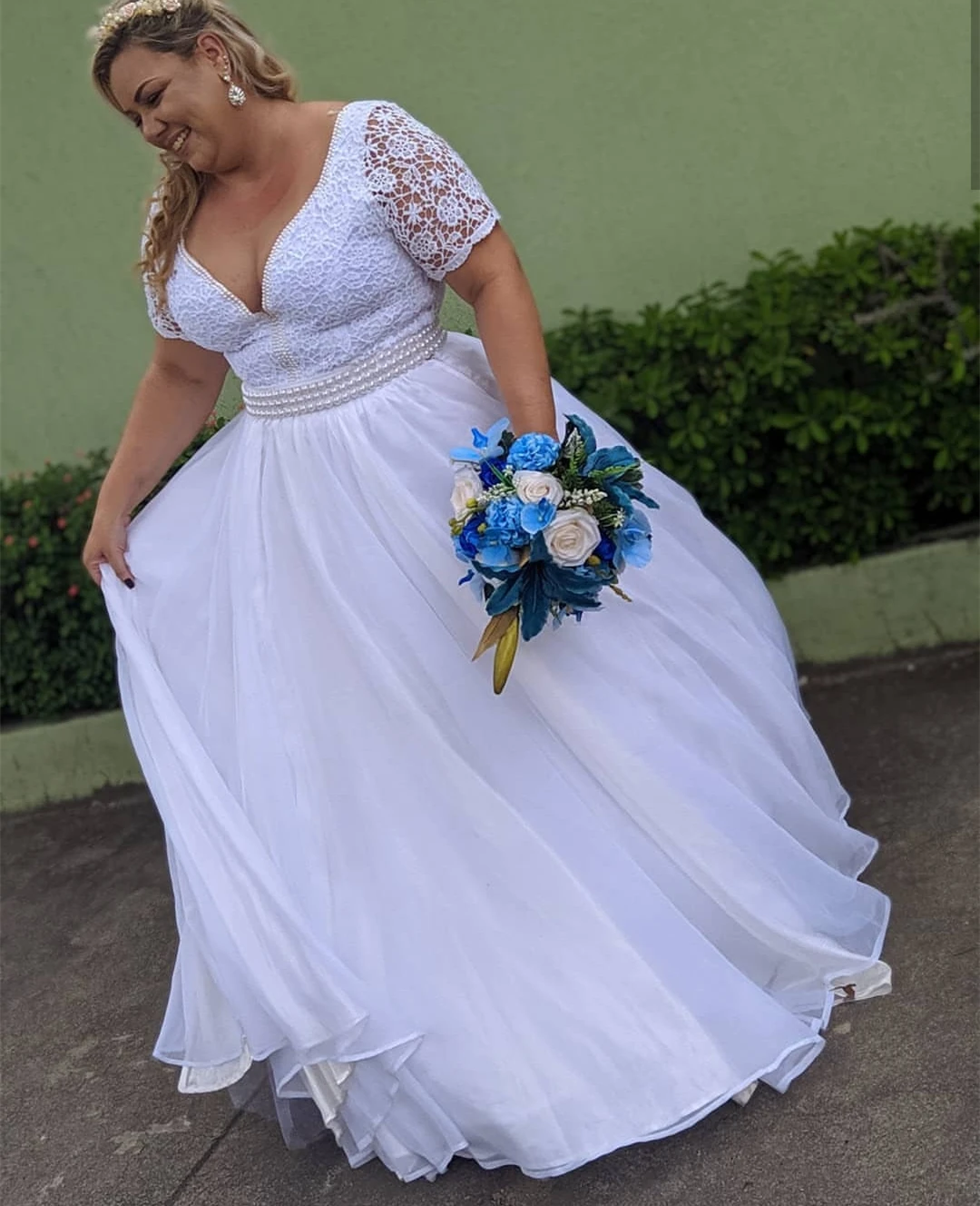 Свадебное платье больших размеров 2023 для женщин с коротким рукавом V-образным вырезом из органзы A Line Свадебные платья с жемчугом Бисероплетение De Mariage - 1