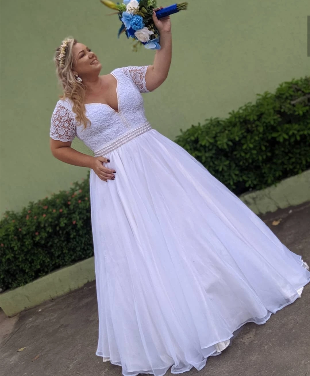 Свадебное платье больших размеров 2023 для женщин с коротким рукавом V-образным вырезом из органзы A Line Свадебные платья с жемчугом Бисероплетение De Mariage - 4
