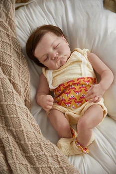 Levi Baby Reborn Toddler Популярная кукла для девочек с корнями Коричневые волосы Мягкие объятия Тело Высококачественная кукла