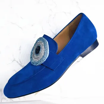 Qianruiti Синяя замша ручной работы Кристалл Съемное украшение Мужские лоферы Офисное деловое платье Свадебная обувь Мужская повседневная обувь