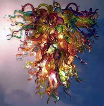 Дизайнерская художественная люстра Светодиодные светильники Многоцветный светильник из выдувного стекла с высоким потолком
