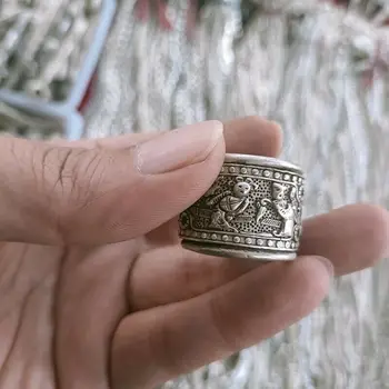 Изысканная статуэтка с серебряным кольцом ручной работы в Тибете