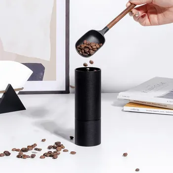  Новая ручная кофемолка с ЧПУ Жернова внутри высококачественного дизайна ручки Портативная ручная кофемолка с регулируемым двойным подшипником
